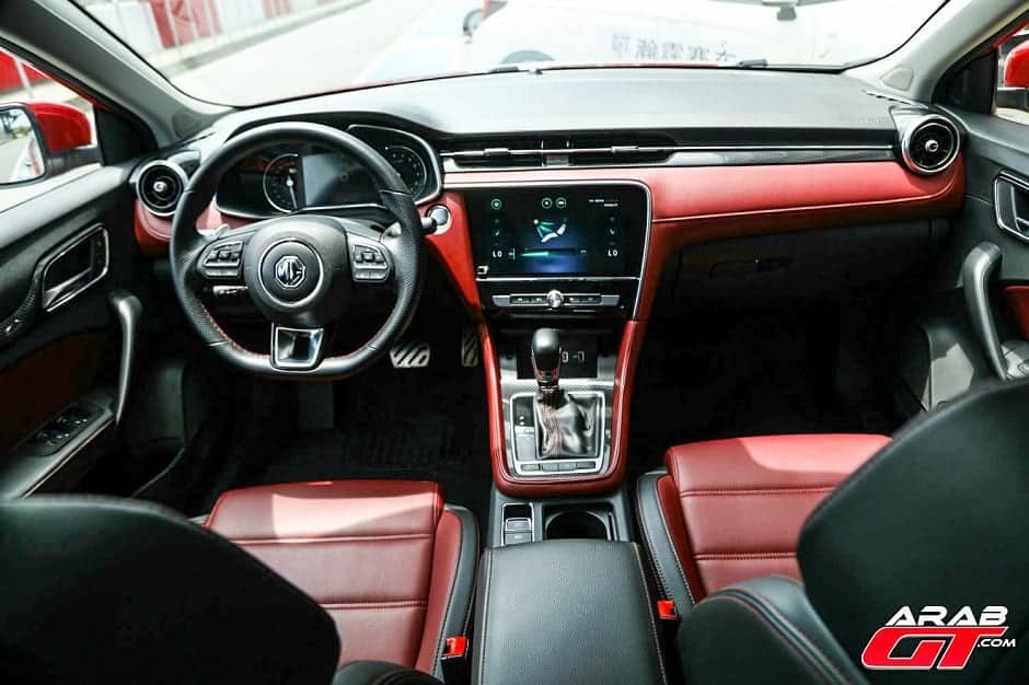 داخلية-سيارة-MG-6.jpg