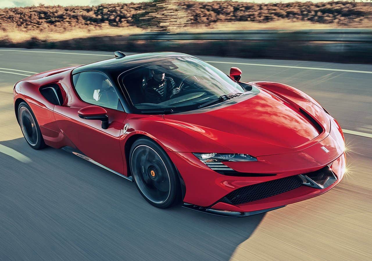 فيراري Sf90 سترادالي 2021 اسعار ومواصفات السيارة مع أحدث الصور Arabgt